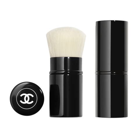 chanel petit pinceau kabuk|LES PINCEAUX DE CHANEL Kabuki Brush.